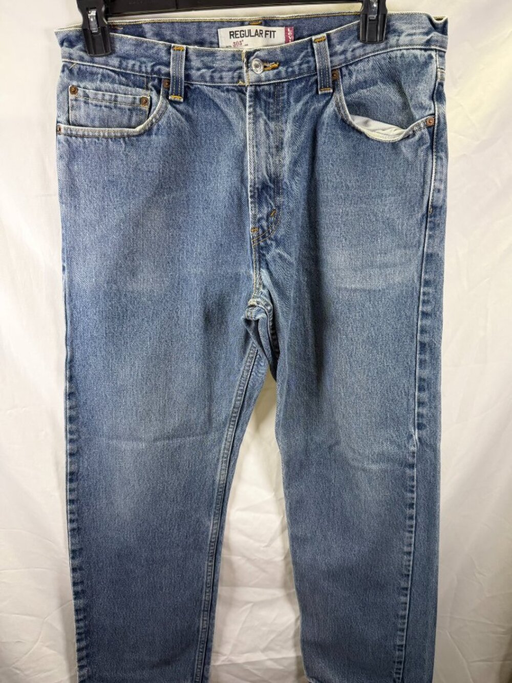 Levi’s 505 Men’s Regular Fit Jeans W36 L32 Medium Wash Straight Leg Mexico Made